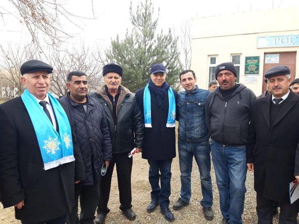 Nizami Səfərov seçiciləri ilə görüşlərini davam etdirir - FOTO