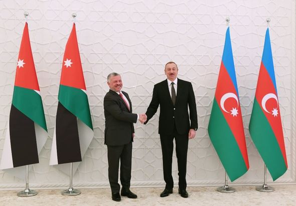 İlham Əliyev İordaniyanın kralını qarşıladı - FOTO