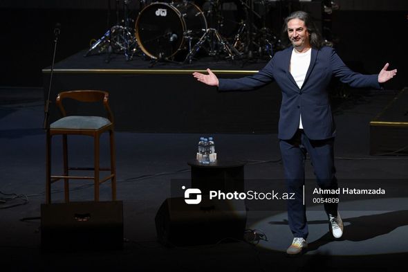 Türkiyəli müğənni Çelik Bakıda konsert verib - FOTOREPORTAJ