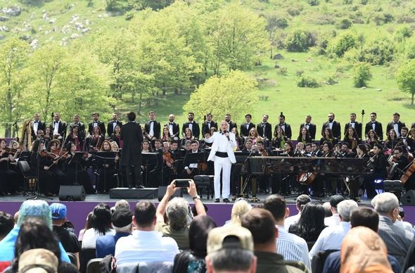 "Xarıbülbül": Tarixə düşən festival – ŞUŞADAN REPORTAJ+FOTO/VİDEO
