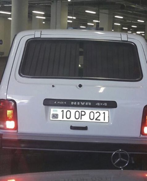 Bakıda maşınında güllələnən şəxsin görüntüləri yayıldı - FOTO