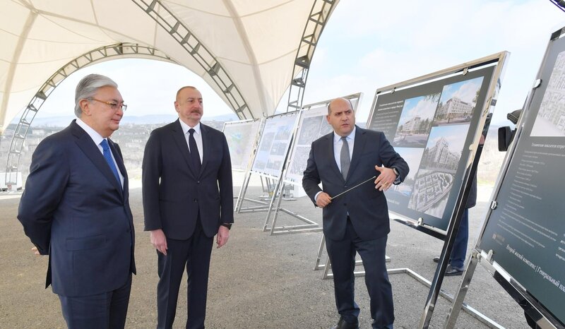 Qazaxıstan Prezidenti Füzuli şəhərinin Baş planı ilə tanış olub - FOTOLAR