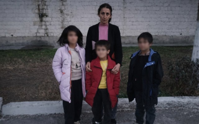 Ataları tərəfindən döyülən uşaqlar xəstəxanaya yerləşdirildi