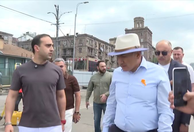 Paşinyan Ukraynanın bərpasına... 