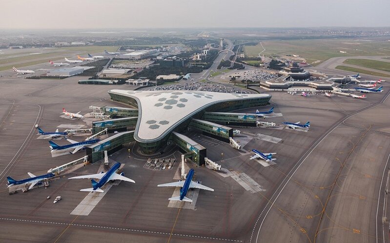 Bakı aeroportu Formula 1-lə bağlı sərnişinlərə müraciət etdi