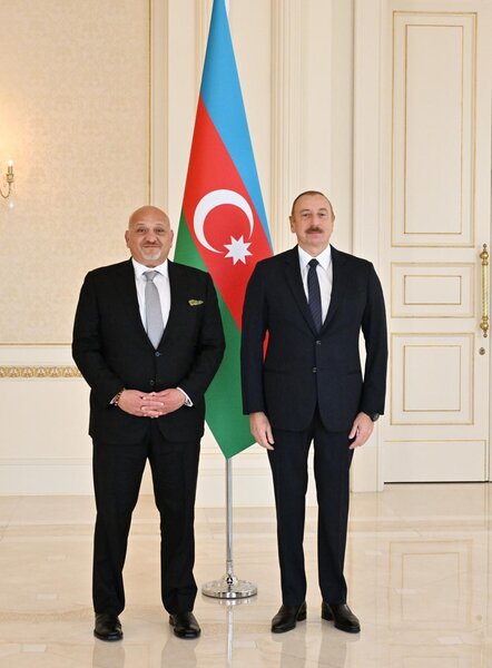 İlham Əliyev İordaniyanın ölkəmizdə yeni səfirinin etimadnaməsini qəbul etdi - FOTOLAR