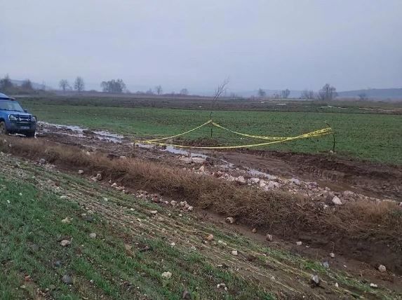 Yağış bir neçə əsrlik məzarları ortaya çıxardı - FOTO