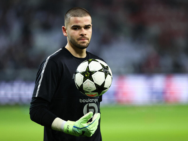 Millimizlə oyunda qol buraxdı: 90 ildən sonra tarixə düşdü