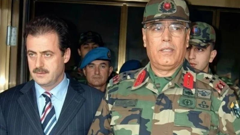 Türk generalın Bakıda səhvi... - Türk yazar açıqladı