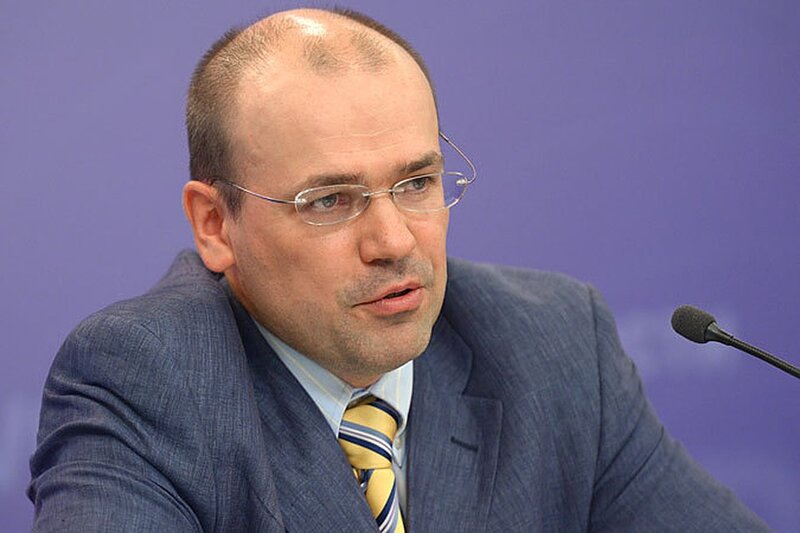 Simonov: 