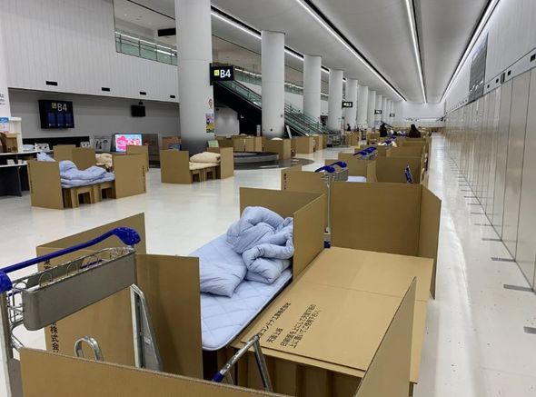 Yaponiyada aeroport "kartondan hotel"ə çevrildi - FOTO