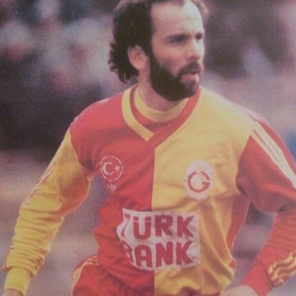 Ağır xəsarət alan "Qalatasaray"ın keçmiş futbolçusu vəfat etdi - FOTO