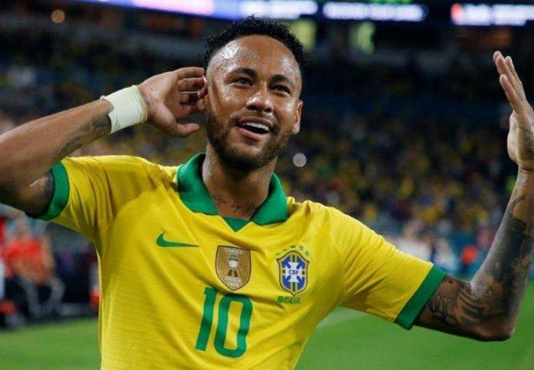 Neymar 980 gündən sonra Braziliya millisində meydana qayıtdı