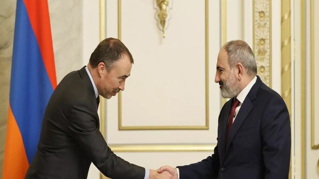 Paşinyan Toivo Klaar ilə Azərbaycanla normallaşma prosesini müzakirə etdi