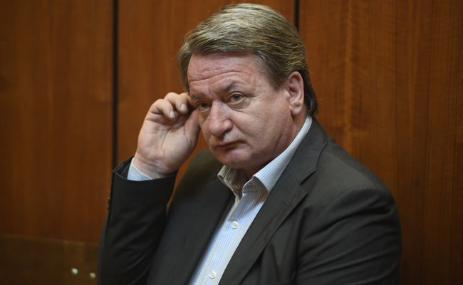 Macar deputat haqqında həbs qərarı VERİLDİ