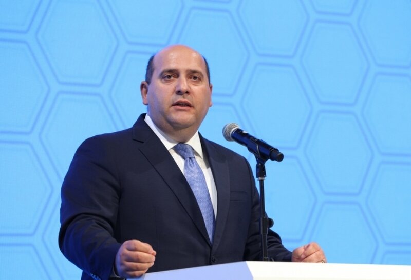 Emin Hüseynov: 