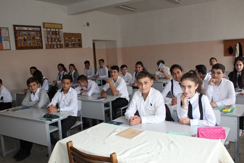 Erməni məktəblərində Azərbaycan dili öyrədilir: Bizdə buna niyə maraq yoxdur? 