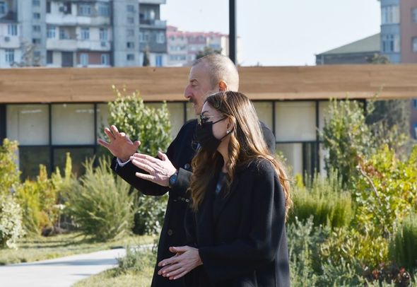 İlham Əliyev və Mehriban Əliyeva Yasamalda parkın açılışında - YENİLƏNİB+FOTO/VİDEO