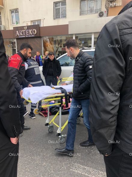 Bakıda ağır qəza: Motosiklet "Volkswagen"lə toqquşdu - FOTO