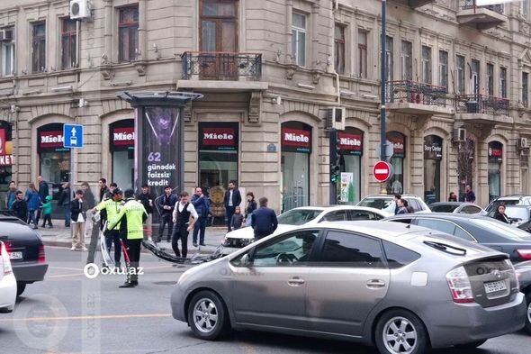 Bakıda QƏZA: tıxac yarandı - FOTO