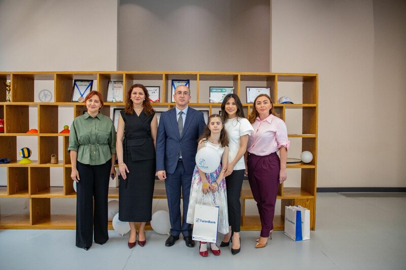 TuranBank' DOST Agentliyi ilə birgə həssas qrupdan olan uşaqları sevindirib