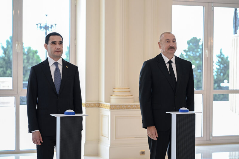 Azərbaycan bu ölkəyə tanker hədiyyə etdi - Mərasimdən fotolar