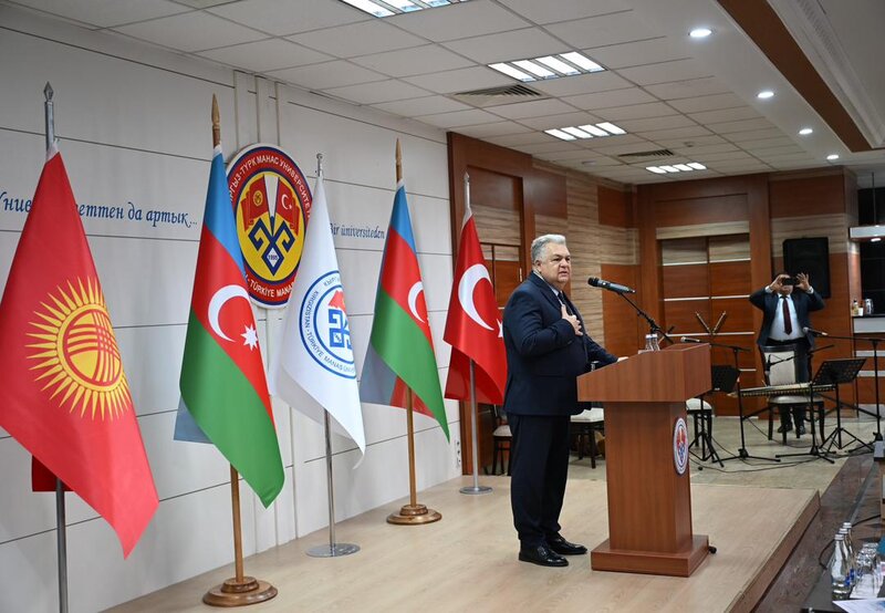 Qırğız-Türk Manas Universitetində Zəfər Gününün 5-ci ildönümünə həsr olunmuş tədbir keçirilib - FOTOLAR