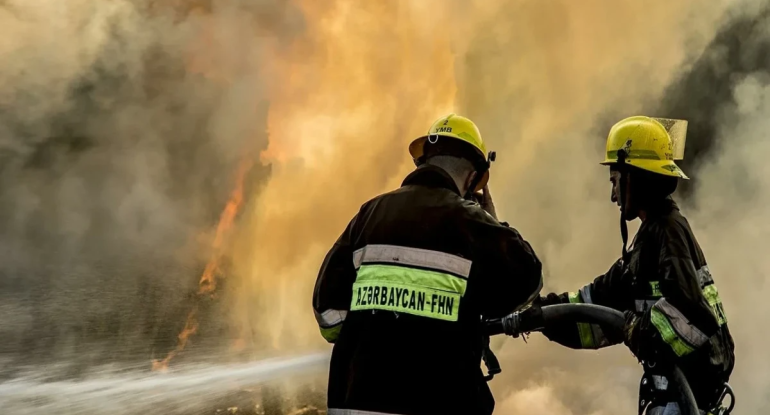 Bakıda 'Məlhəm Hospital'da yanğın baş verib
