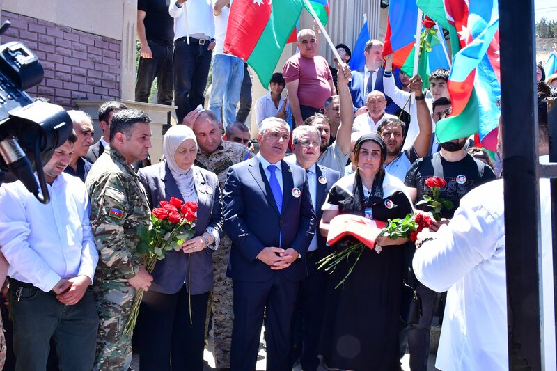 Birinci Qarabağ Müharibəsi şəhidi Rövşən Əliyev Xırdalan Şəhidlər Xiyabanında dəfn edildi - FOTOLAR