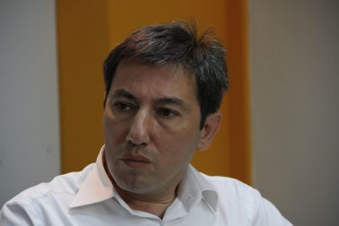 İrəvanla Bakı arasında Moskva ilə Parisin VASİTƏÇİLİK mübarizəsi - Politoloqdan FƏRQ