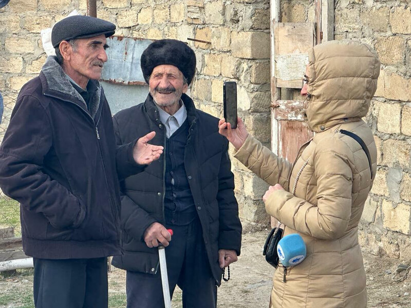 Bir fotosu ilə məşhurlaşan Sərvərə ev müjdəsi - FOTO