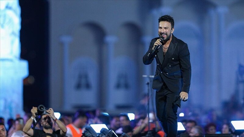 Tarkan Əbu-Dabidə konsert verəcək