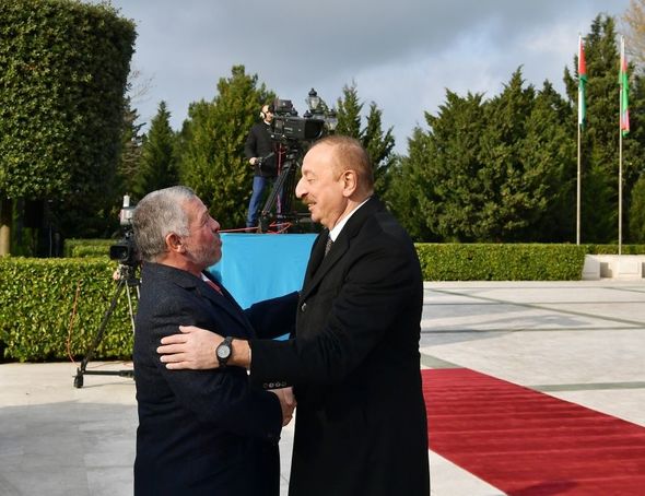 İlham Əliyev İordaniyanın kralını qarşıladı - FOTO