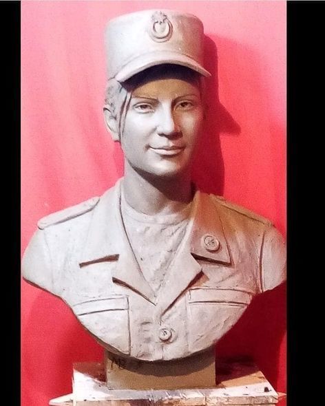 Vətən müharibəsinin yeganə xanım şəhidinin büstü hazırlandı – FOTO