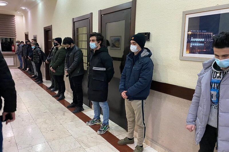 Gizli fəaliyyət göstərən "playstation" oyun zalı aşkarlandı, 21 nəfər cərimələndi - FOTO