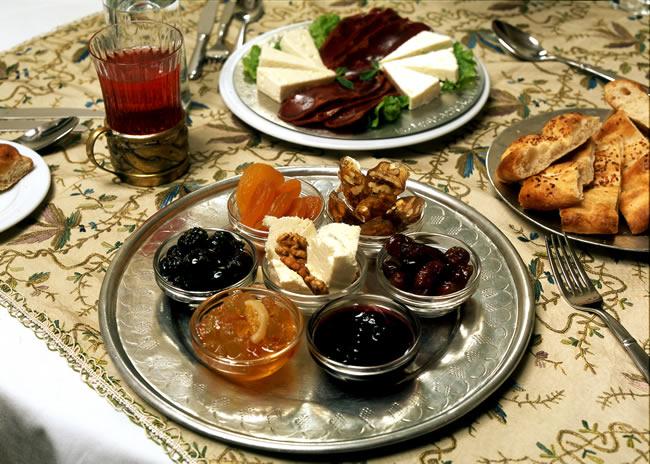 Ramazan ayının 23-cü gününün imsak, iftar və namaz vaxtları - FOTO