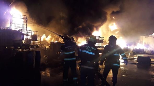 FHN "Sobsan" boya fabrikindəki yanğının görüntülərini yayımladı - YENİLƏNİB+FOTO/VİDEO
