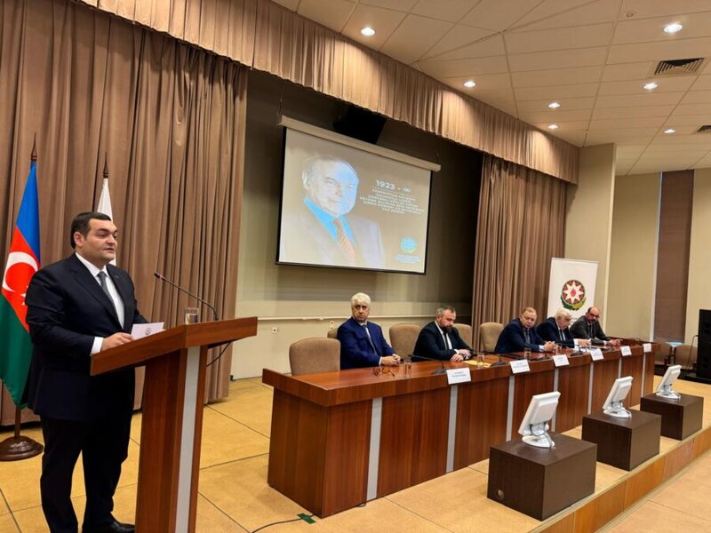 Sankt-Peterburqda Heydər Əliyevə həsr olunan sənədli film nümayiş olundu – FOTO