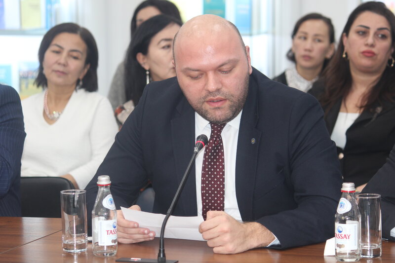 Qazaxıstanda 'Heydər Əliyev və gənclər siyasəti' mövzusunda beynəlxalq konfrans keçirildi - FOTOLAR