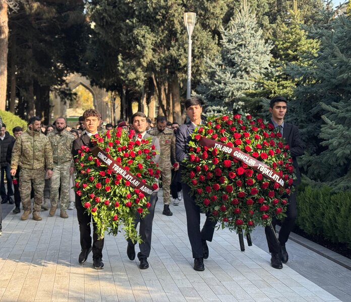 Gənclər Təşkilatları Ulu Öndər Heydər Əliyevin xatirəsini ehtiramla yad ediblər – FOTOLAR