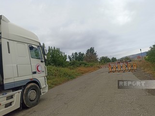 Yardım karvanı Ağdam-Xankəndi yolunda gözləyir - FOTOLAR