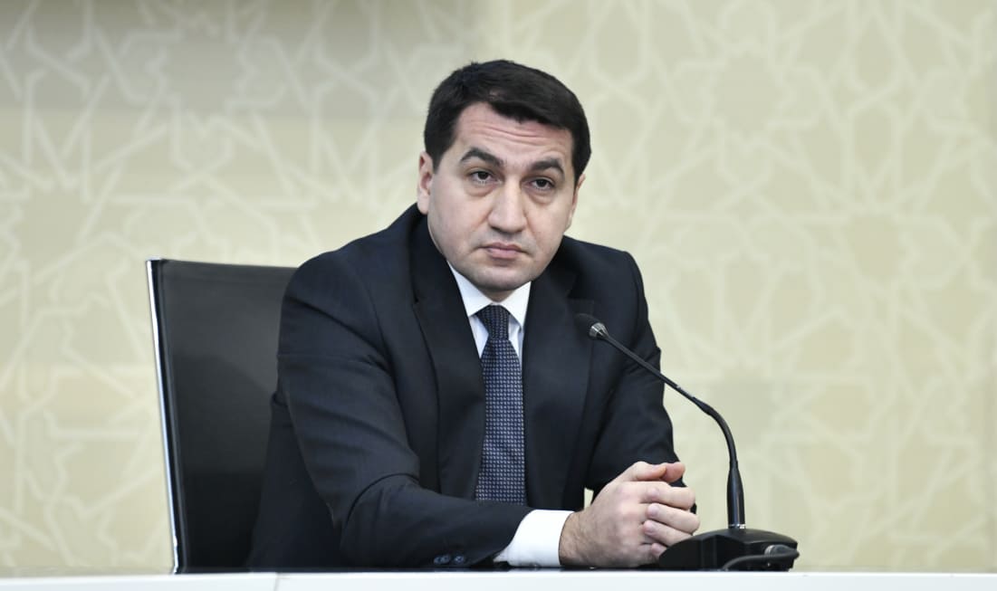 Hikmət Hacıyev xarici ölkələrdəki vətəndaşlarımızın təxliyyəsi prosedurundan danışdı 