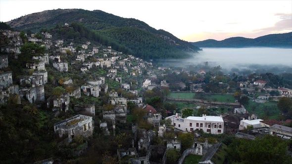Türkiyədə "xəyal kəndi" - FOTO