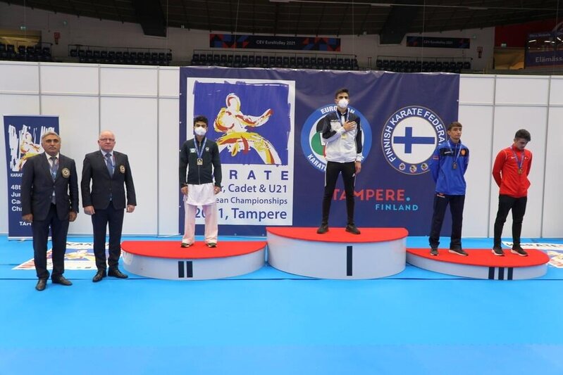Karateçimiz Avropa çempionatının gümüş medalını qazandı