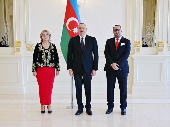 İlham Əliyev ölkəmizə yeni təyin olunmuş səfirləri qəbul etdi - YENİLƏNİB + FOTO