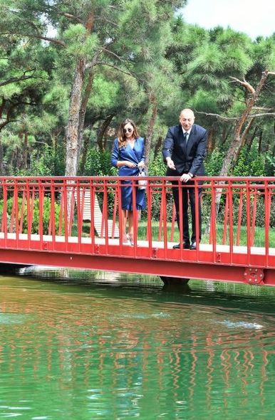 İlham Əliyev və Mehriban Əliyeva ADA Universitetinin iki yeni korpusunun açılışında - YENİLƏNİB + FOTO/VİDEO
