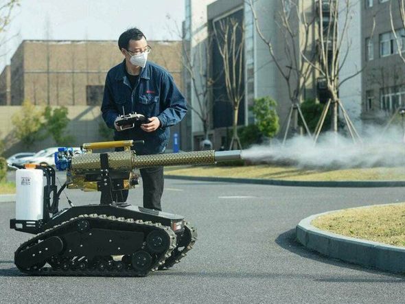 Koronavirusla mübarizə üçün robot yaradıldı - FOTO