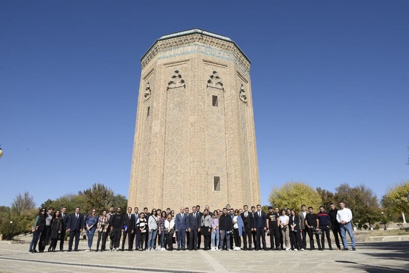 Naxçıvanın turizm potensialı mediatur çərçivəsində nümayiş olunub - FOTOLAR
