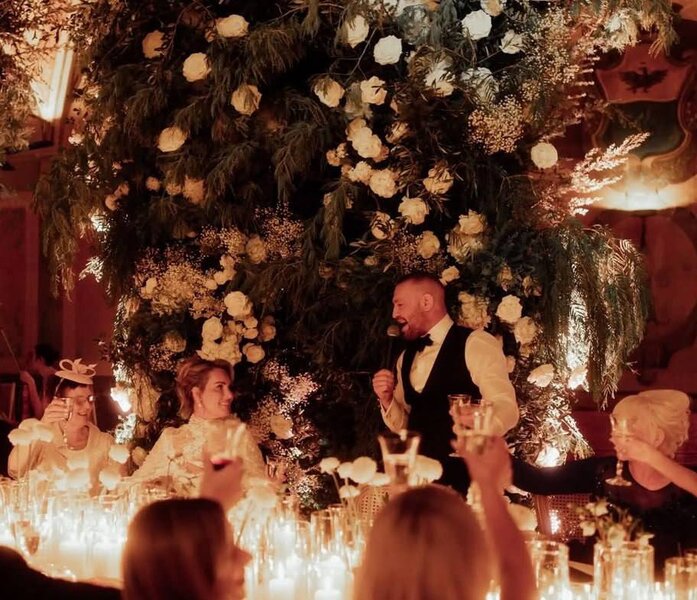 17 il sonra sevgilisi ilə evlənən Makqreqorun toyundan FOTOLAR