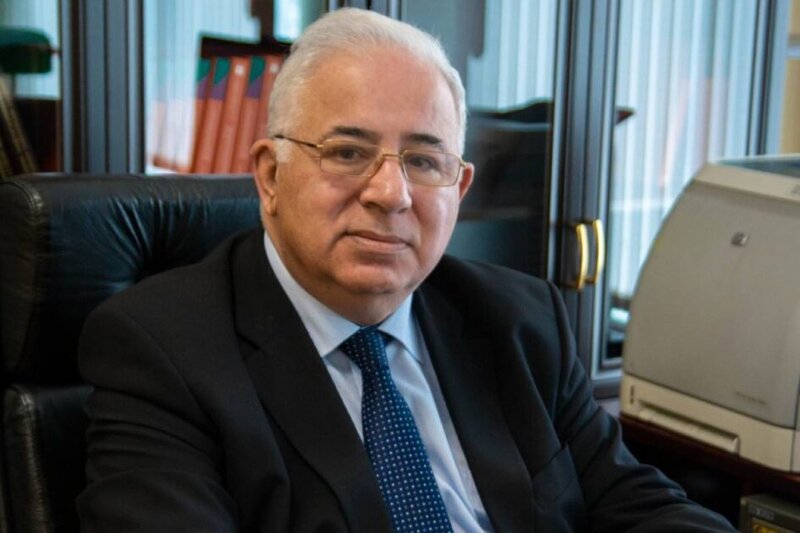 Putin azərbaycanlı alimi təltif etdi - Foto